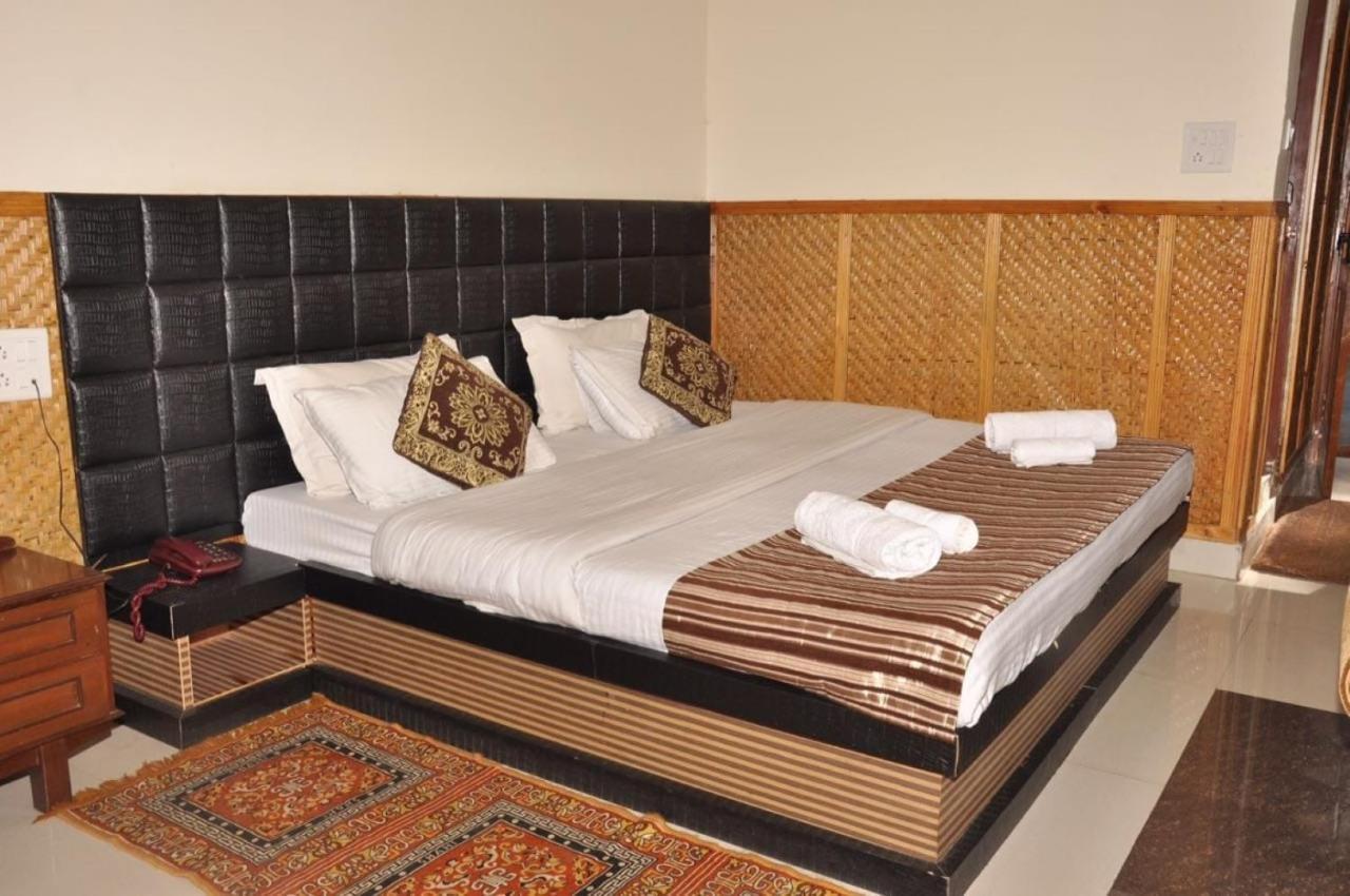Himalaya Mount View Resort Kausani Exterior photo